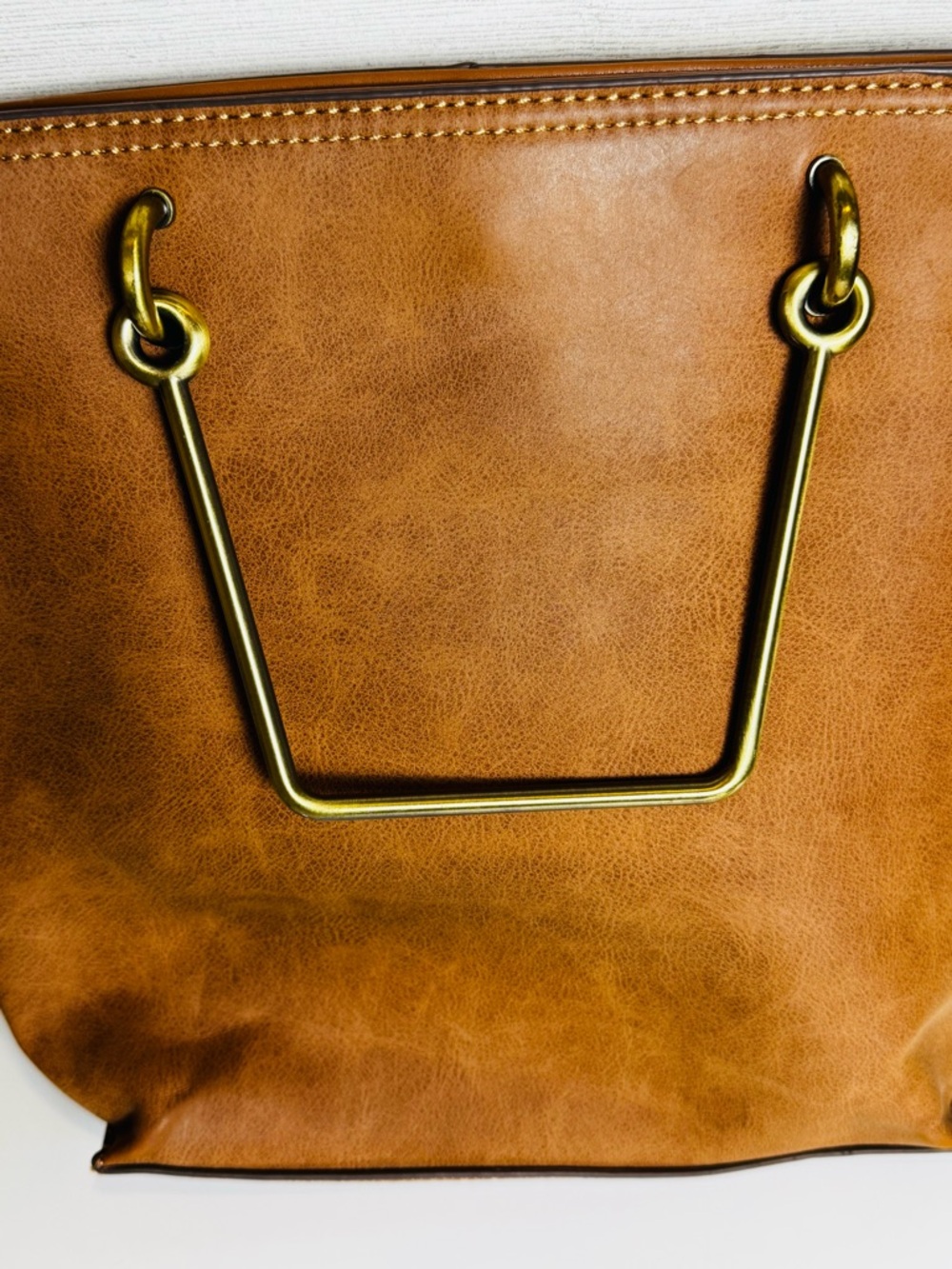 Elle Jae Gypset Brown Faux Leather Tote w/ Gold Bar Handles with Crossbody Strap - Picture 7 of 15